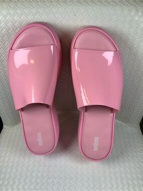 Melissa Glossy Bubblegum Pink Slide Mules